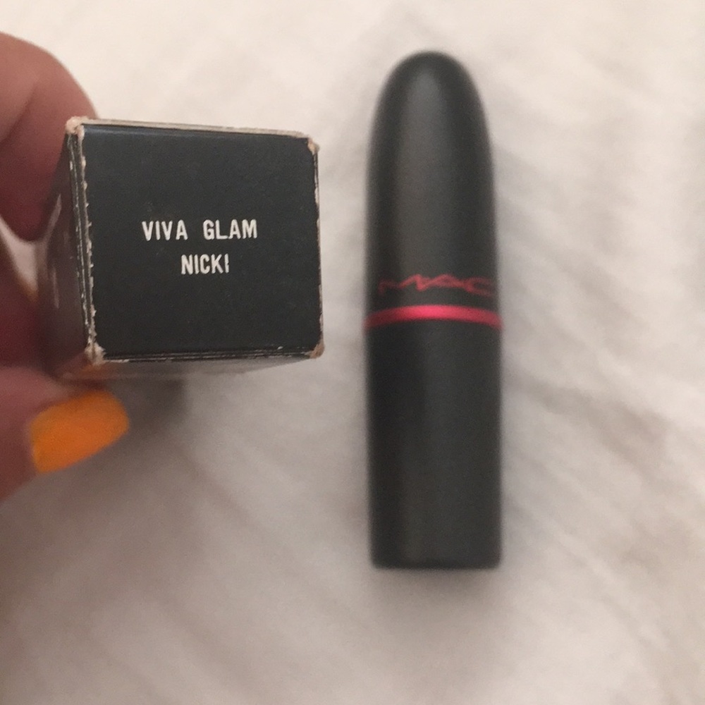 Nicki Minaj viva glam nicki Mac lipstick!